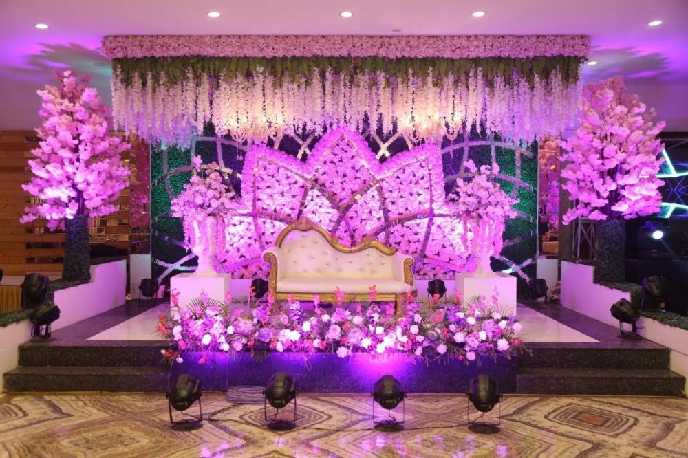 lavanya hotel near alipur delhi