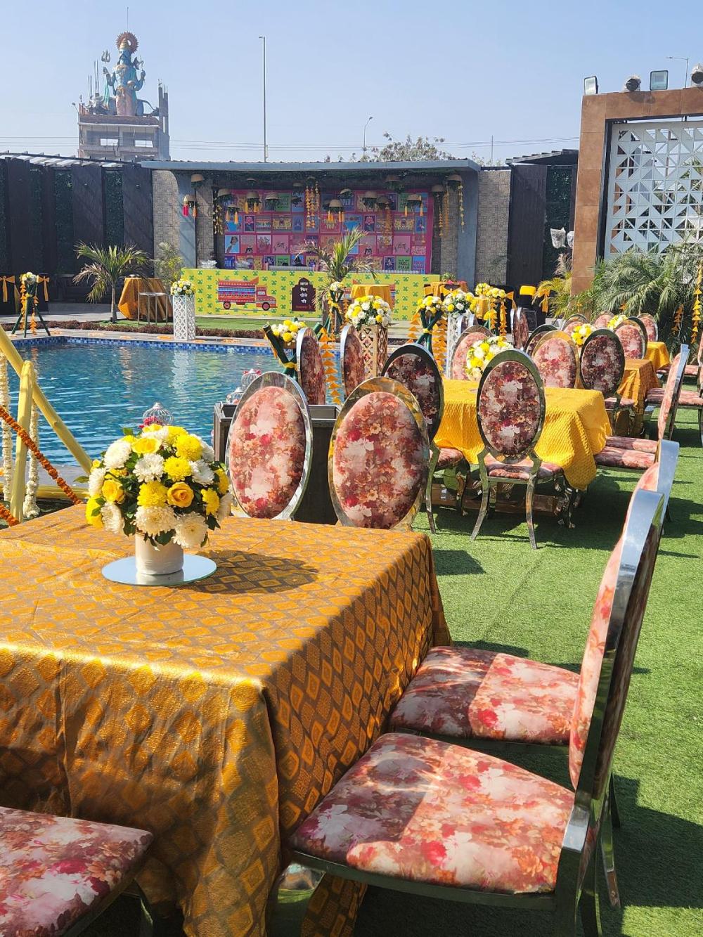 lavanya hotel near alipur delhi