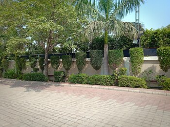 lavanya hotel near alipur delhi