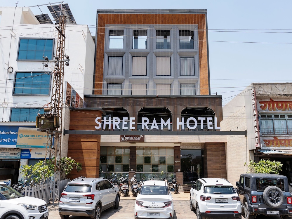 shree ram hotel