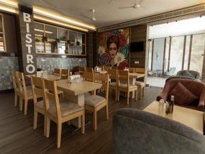 shree ram hotel