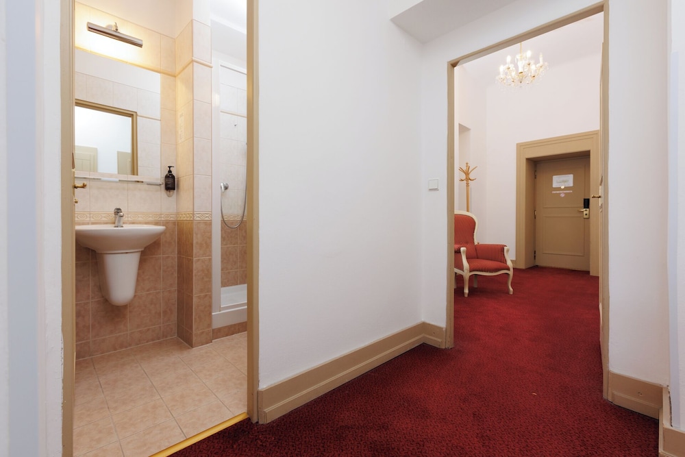 orea hotel palace zvon