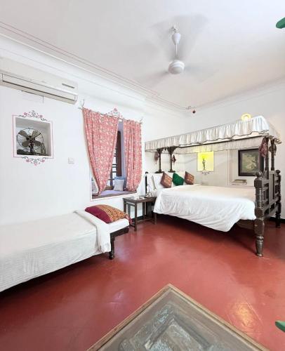 little garden guest house