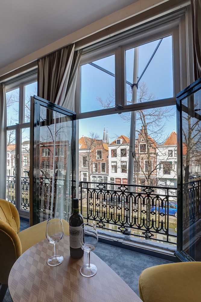 Hotel Royal Bridges,Rijswijk>>Delft,4 star
