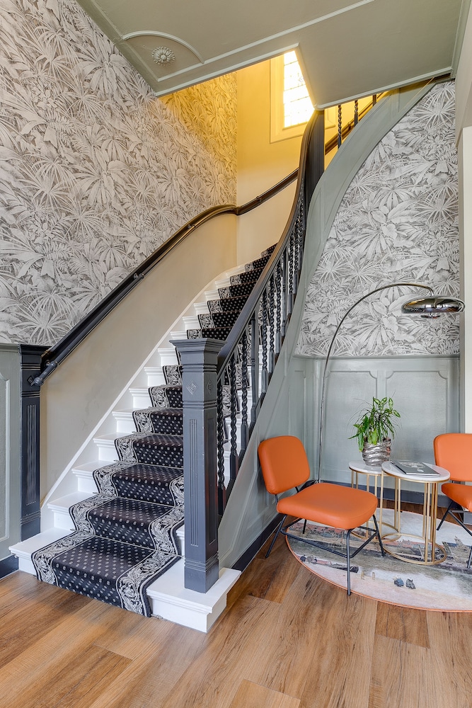 Hotel Royal Bridges,Rijswijk>>Delft,4 star