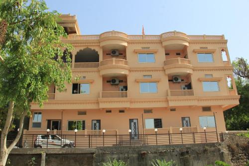 hotel raj palace