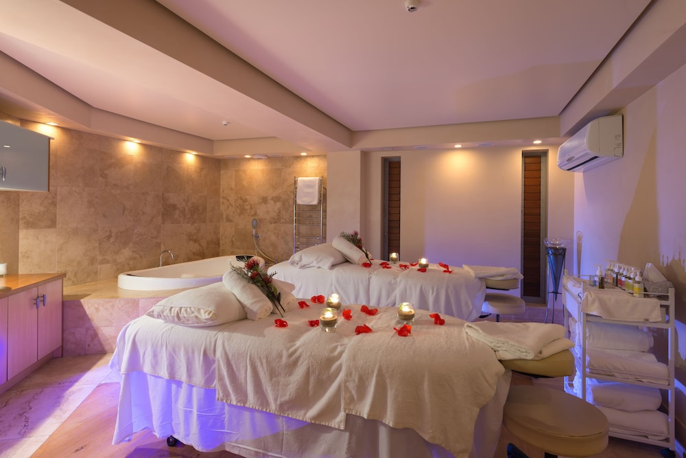 paihia beach resort and spa hotel