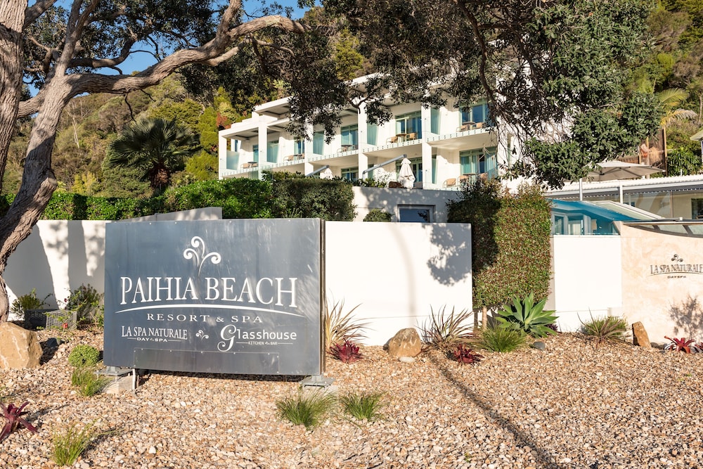 paihia beach resort and spa hotel