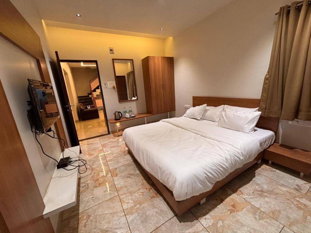 murli manohar residency