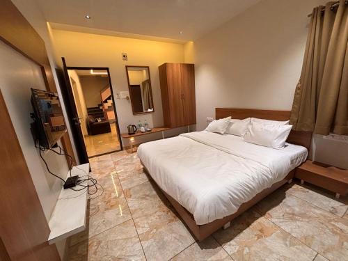 murli manohar residency