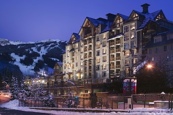 Pan Pacific Whistler Village Centre,Whistler>>Birken,4 star