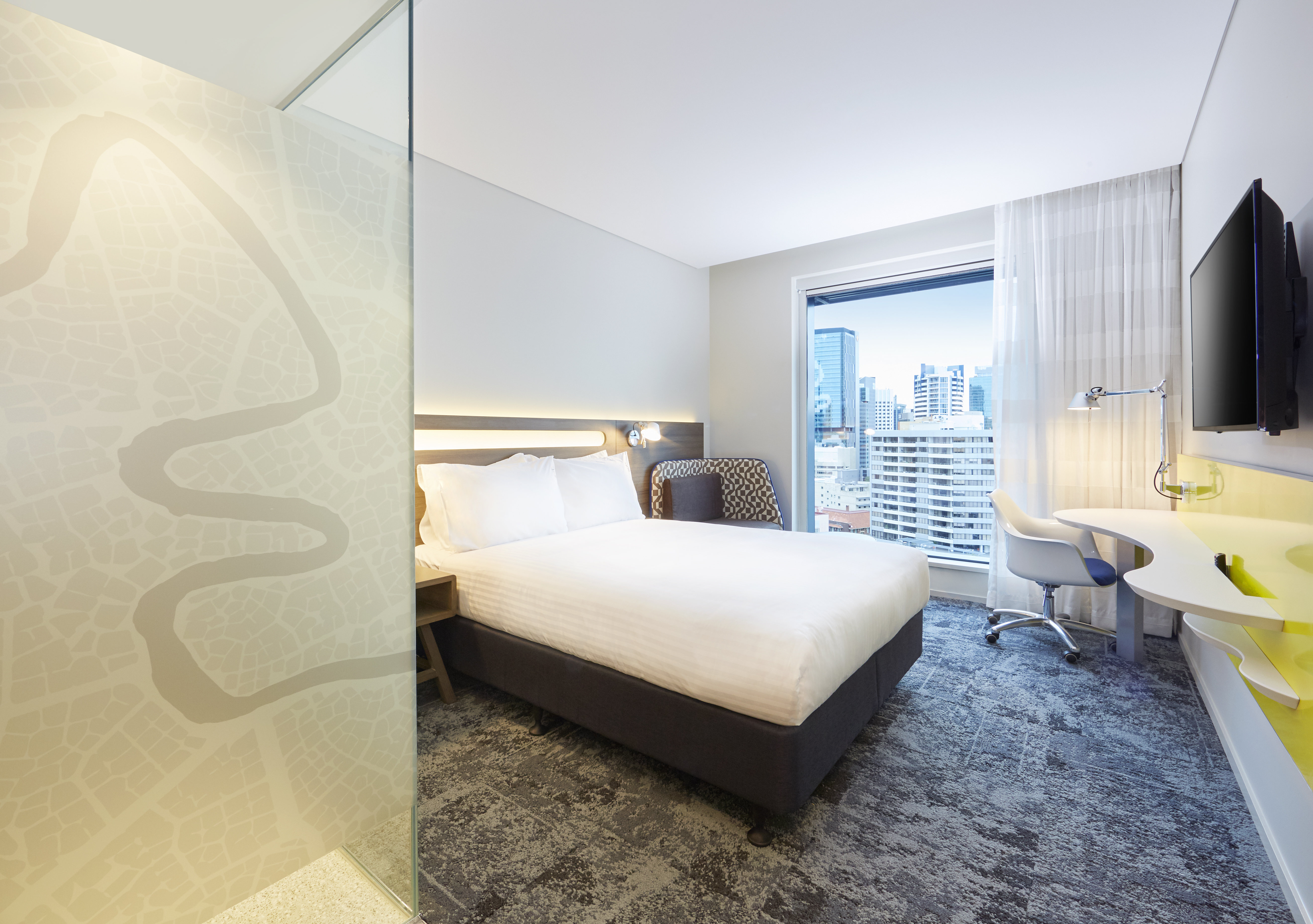holiday inn express brisbane central by ihg