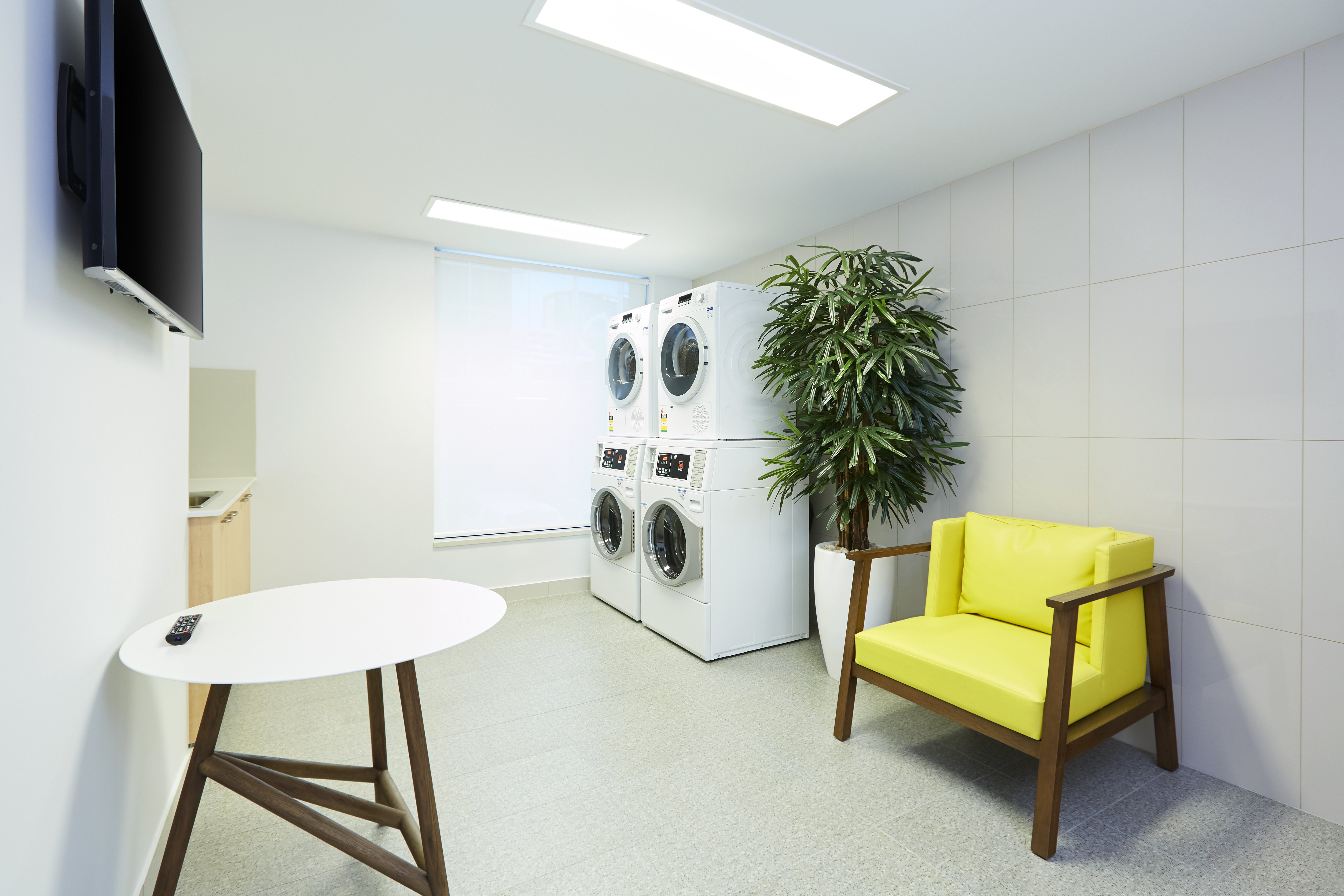 holiday inn express brisbane central by ihg
