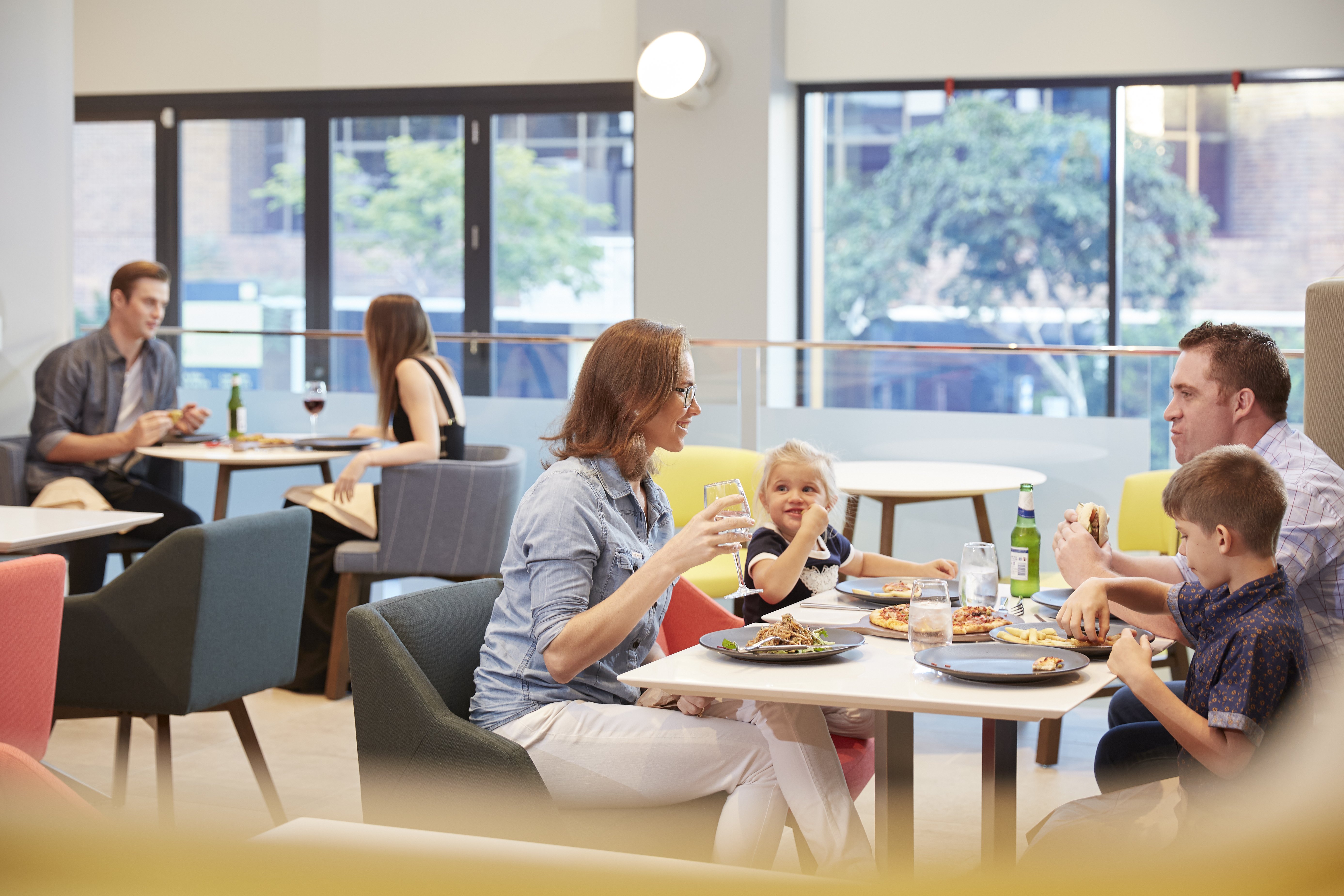 holiday inn express brisbane central by ihg