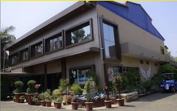 nirmal chhaya nature resort