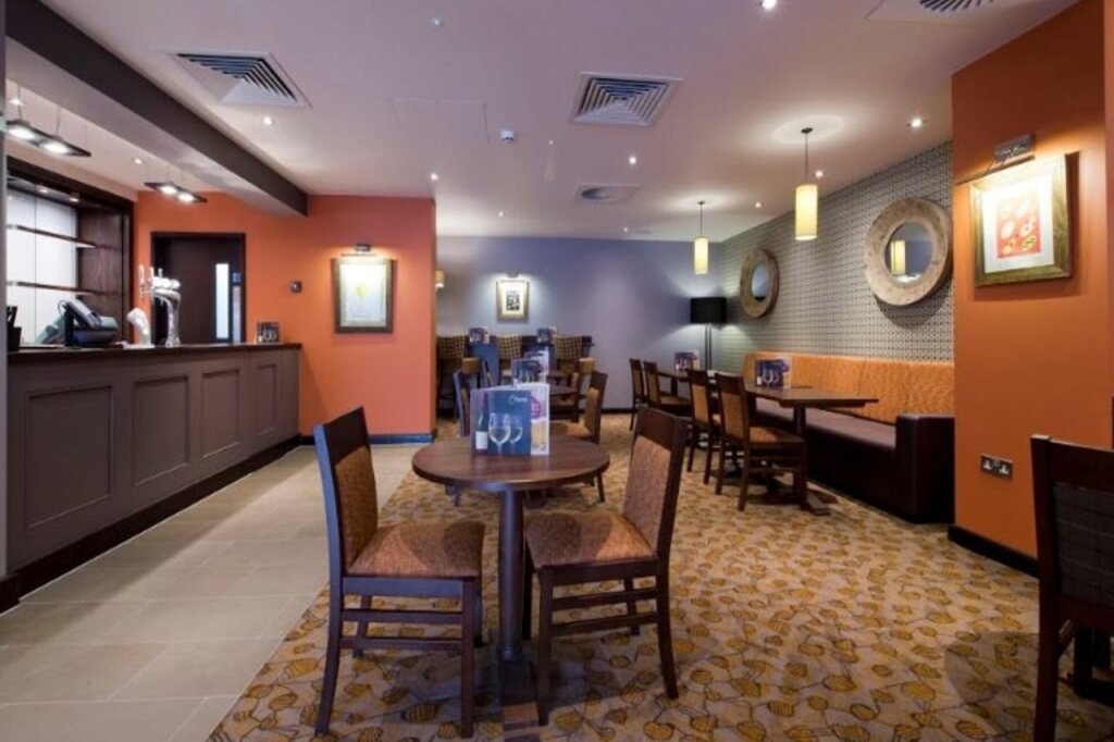 premier inn exeter city centre