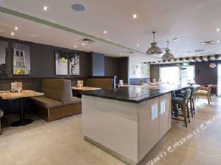 premier inn honiton