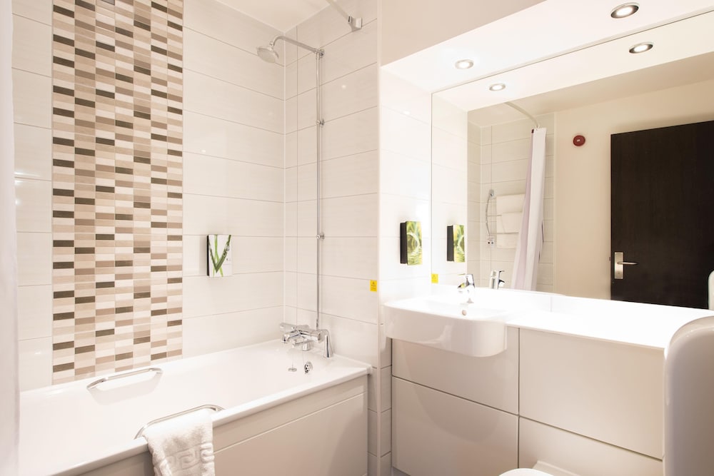 premier inn great yarmouth west a47