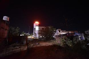 Hotel Anand Deluxe,Kadamwadi,3 star