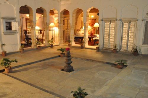 hotel chobdar haveli