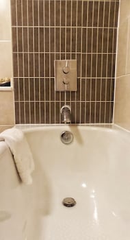 parkside international hotel