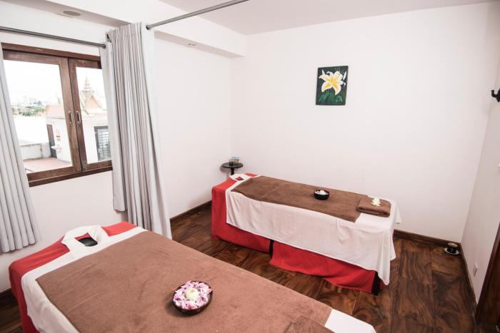 patio hotel and urban resort