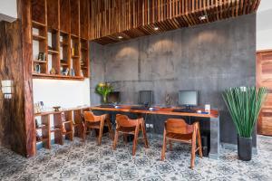 patio hotel and urban resort