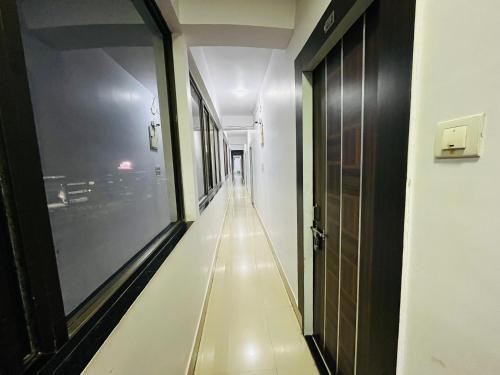 hotel mani international