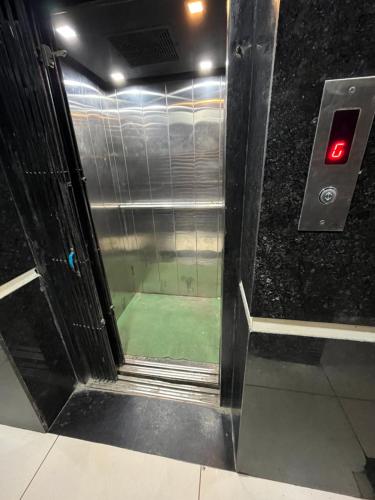 hotel mani international