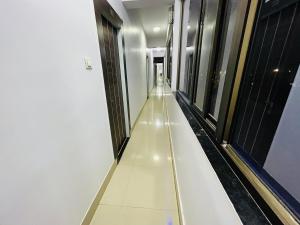 hotel mani international