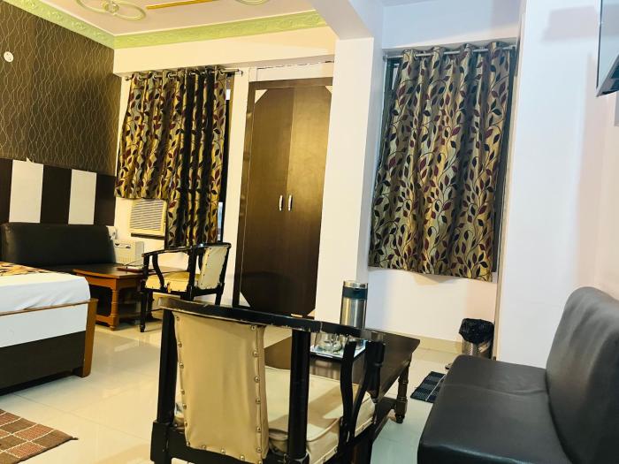 hotel mani international