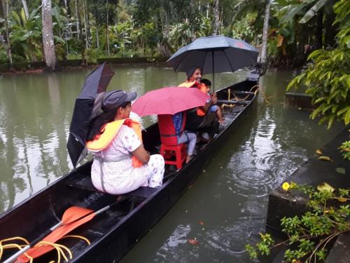 kuttickattil gardens home stay