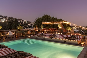 Petit Ermitage,Hollywood>>California,4 star
