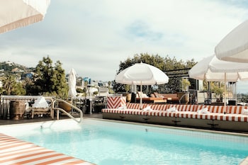 Petit Ermitage,Hollywood>>California,4 star