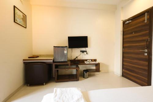 Hotel Sharveen Classic-Inn,,3 star