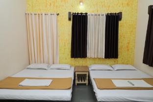 Hotel Laxminarayan ,Near Temple,3 star