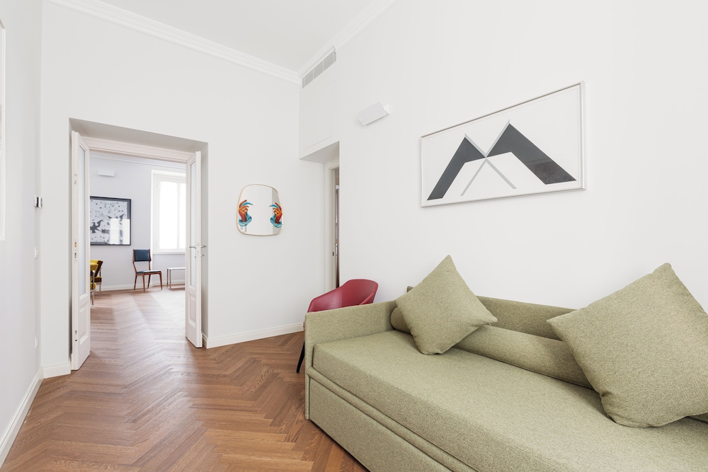 brera apartments in san babila