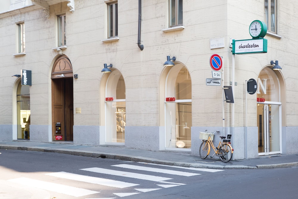 brera apartments in san babila