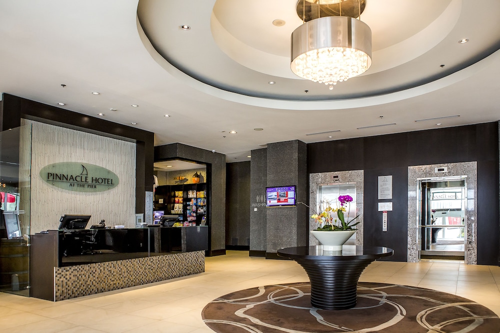 Pinnacle Hotel At The Pier,Downtown New Westminster>>British Columbia,4 star
