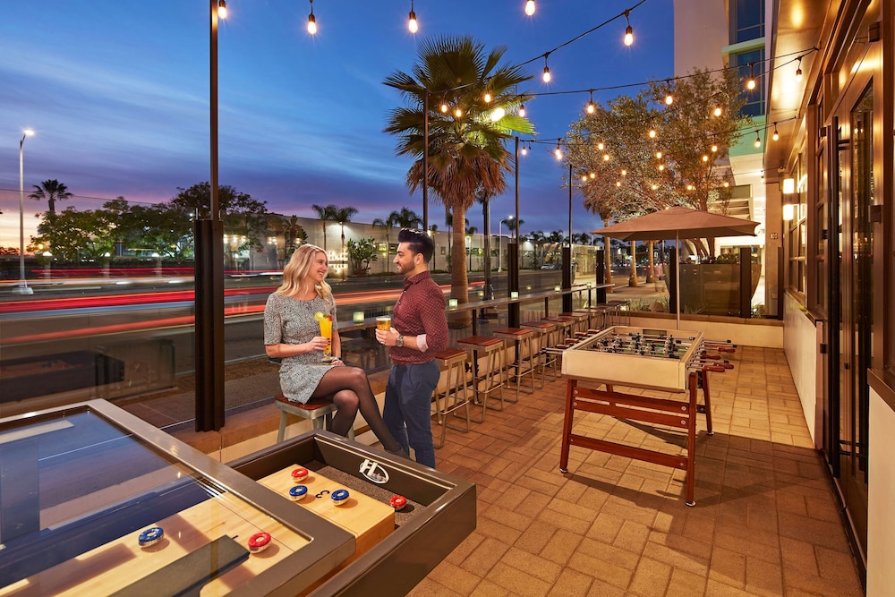 hilton garden inn san diego downtown bayside