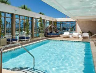 hilton garden inn san diego downtown bayside