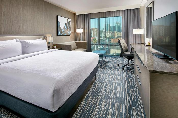 hilton garden inn san diego downtown bayside