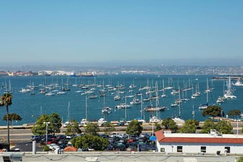hilton garden inn san diego downtown bayside