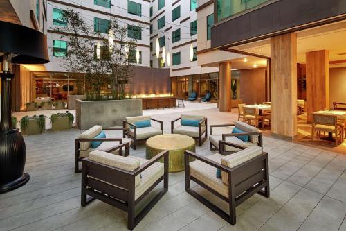 hilton garden inn san diego downtown bayside