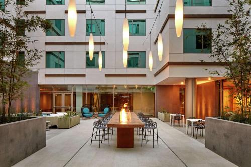 hilton garden inn san diego downtown bayside