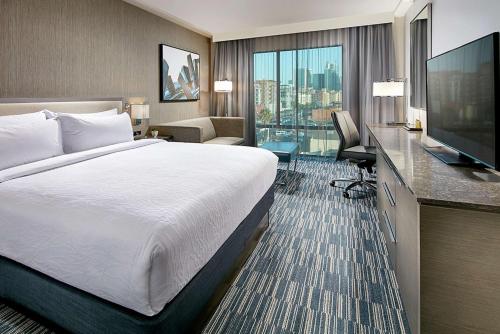 hilton garden inn san diego downtown bayside