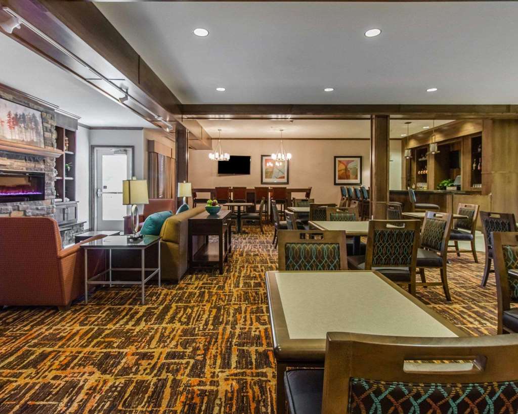 mainstay suites watford city event center