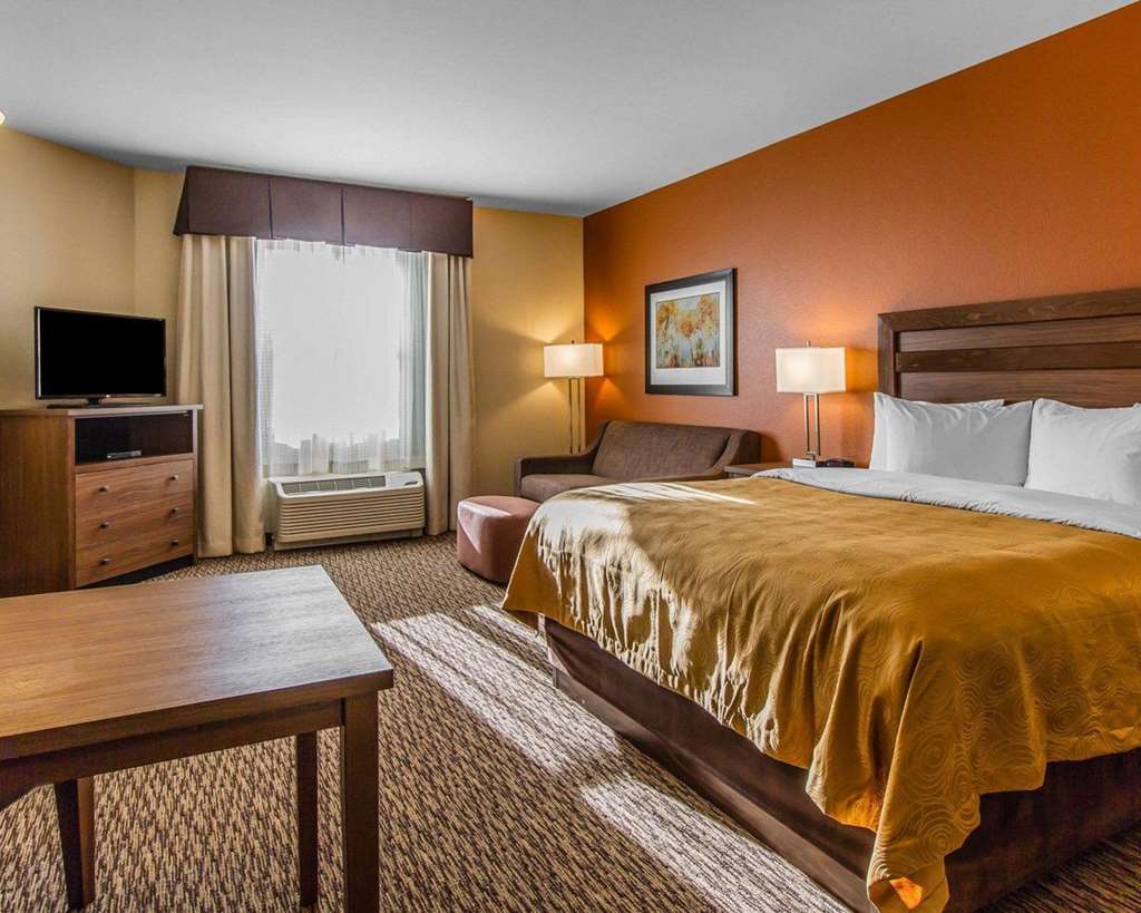 mainstay suites watford city event center