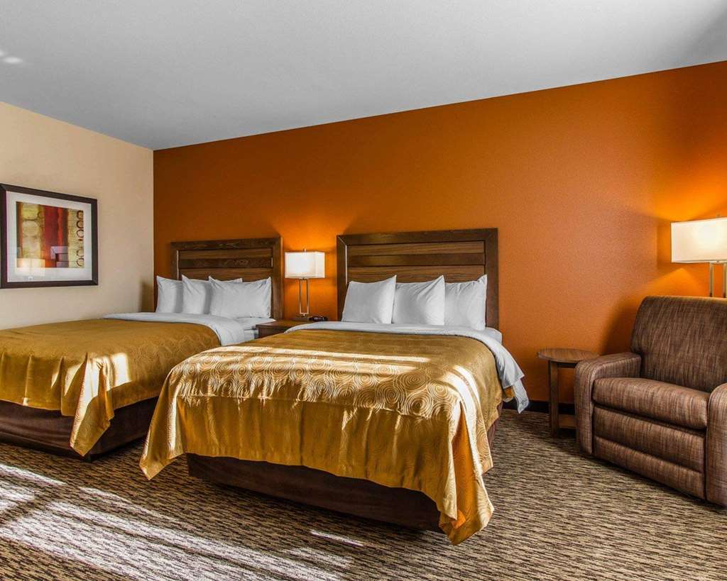 mainstay suites watford city event center