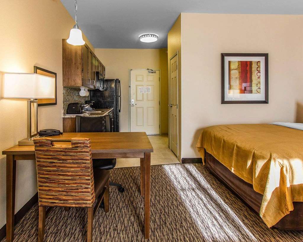 mainstay suites watford city event center